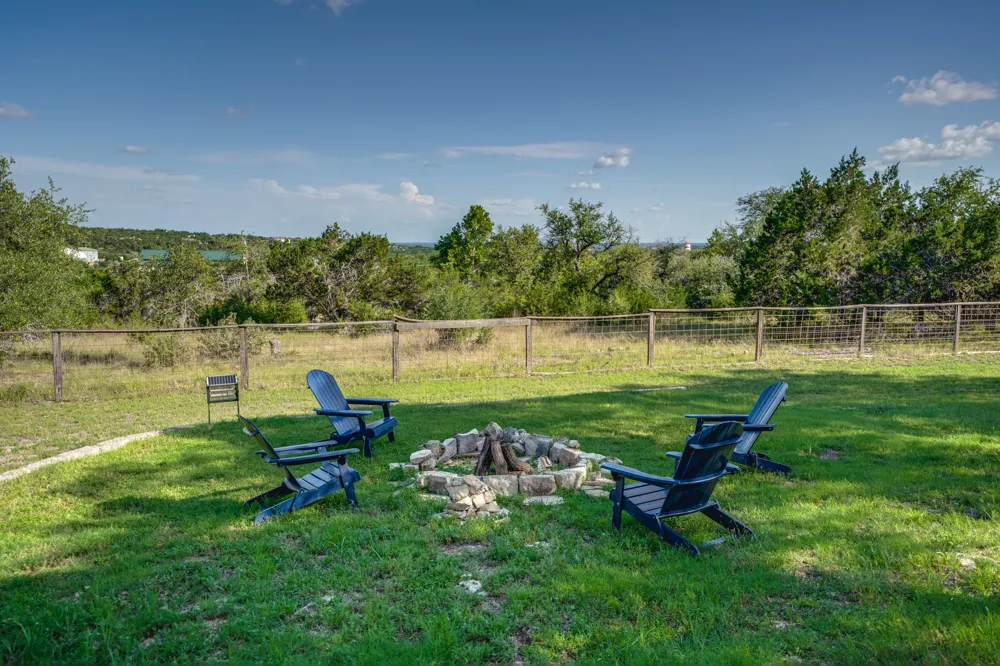 2016 Hidden Hills Drive Dripping Springs, TX 78620