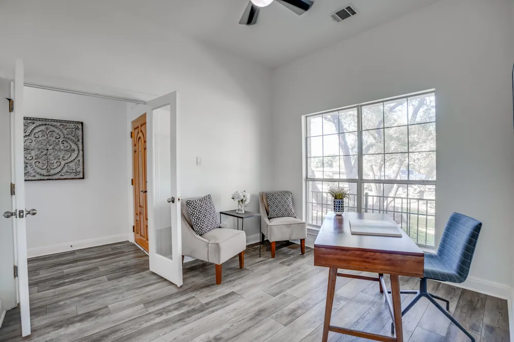 2016 Hidden Hills Drive Dripping Springs, TX 78620