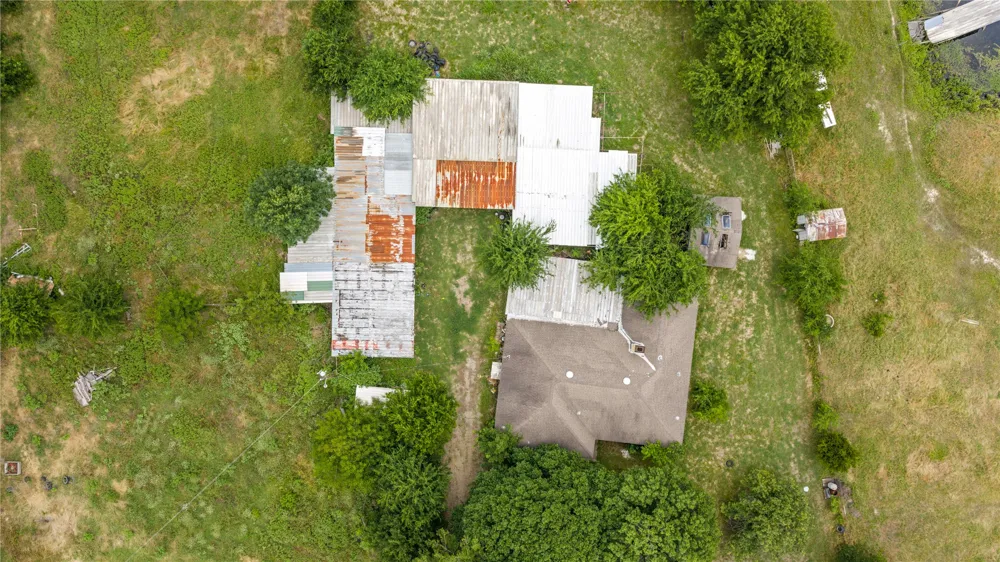 8677 S Fm 898 Whitewright, TX 75491