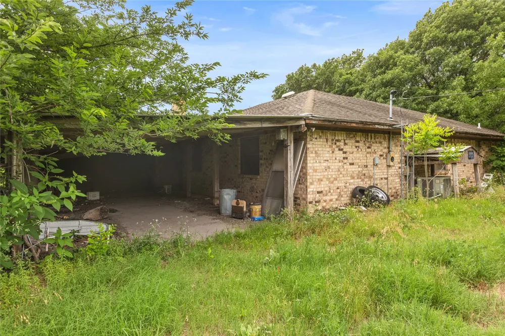 8677 S Fm 898 Whitewright, TX 75491