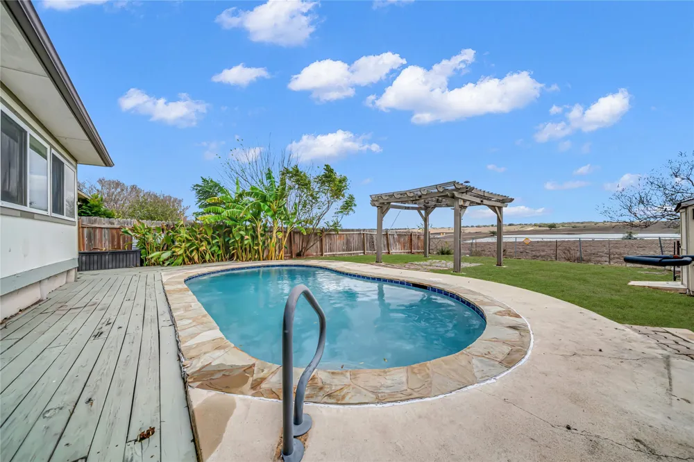 1133 Lago Vista Street San Marcos, TX 78666