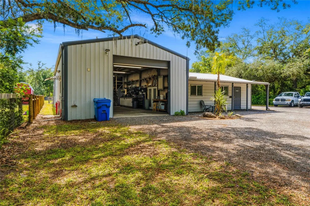 135 LINDA SUE DRIVE Lake Helen, FL 32744