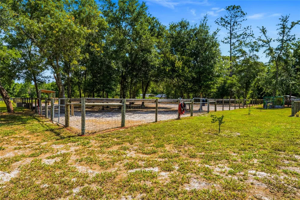 135 LINDA SUE DRIVE Lake Helen, FL 32744