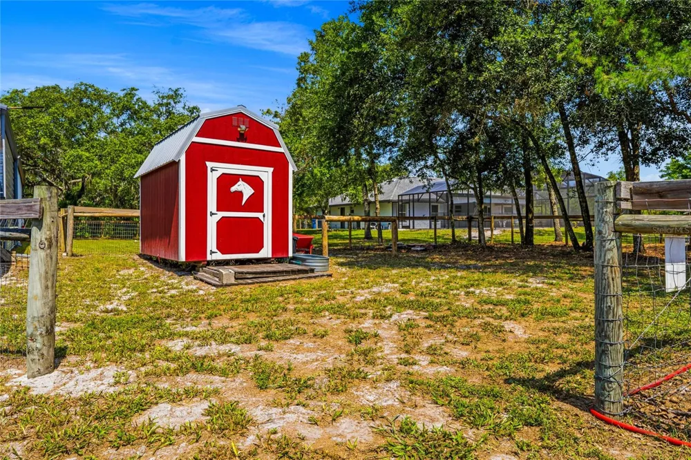 135 LINDA SUE DRIVE Lake Helen, FL 32744