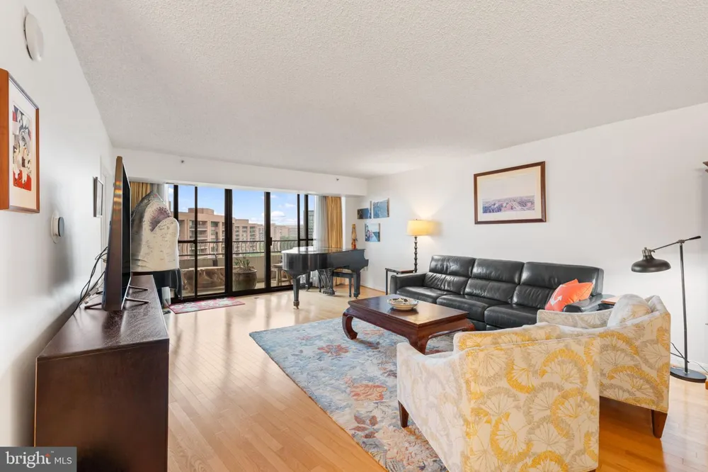 1300 CRYSTAL DRIVE #1206S Arlington, VA 22202
