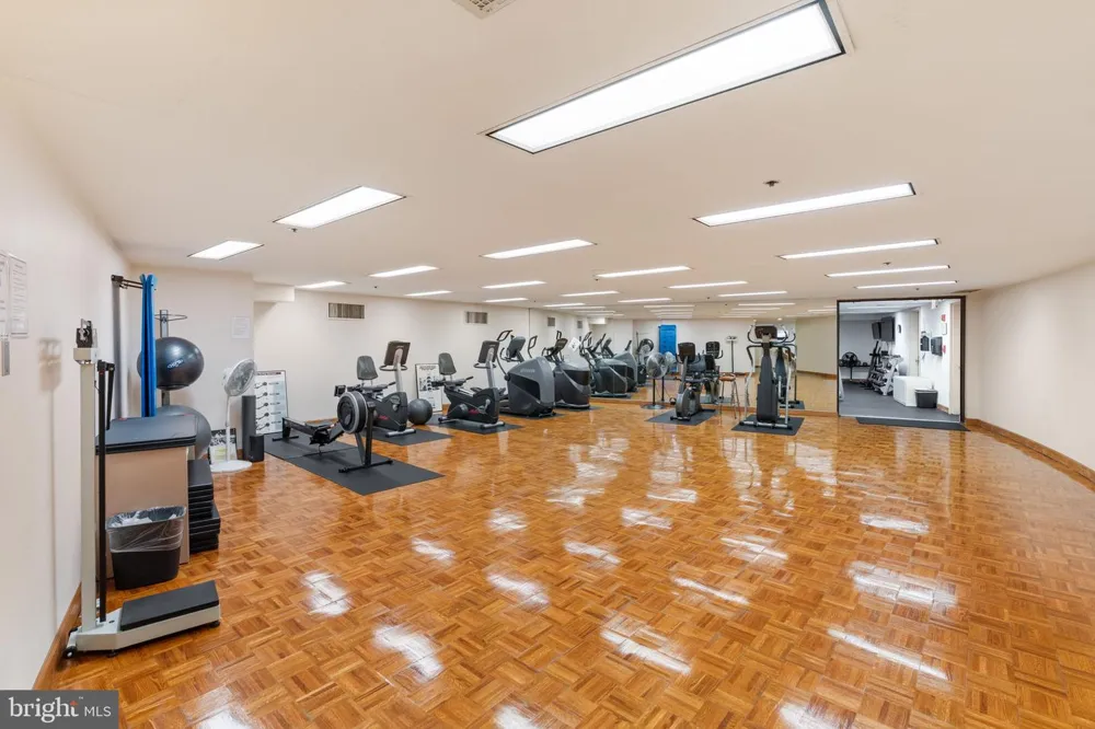 1300 CRYSTAL DRIVE #1206S Arlington, VA 22202