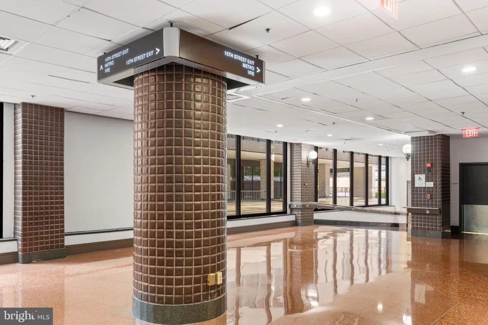 1300 CRYSTAL DRIVE #1206S Arlington, VA 22202