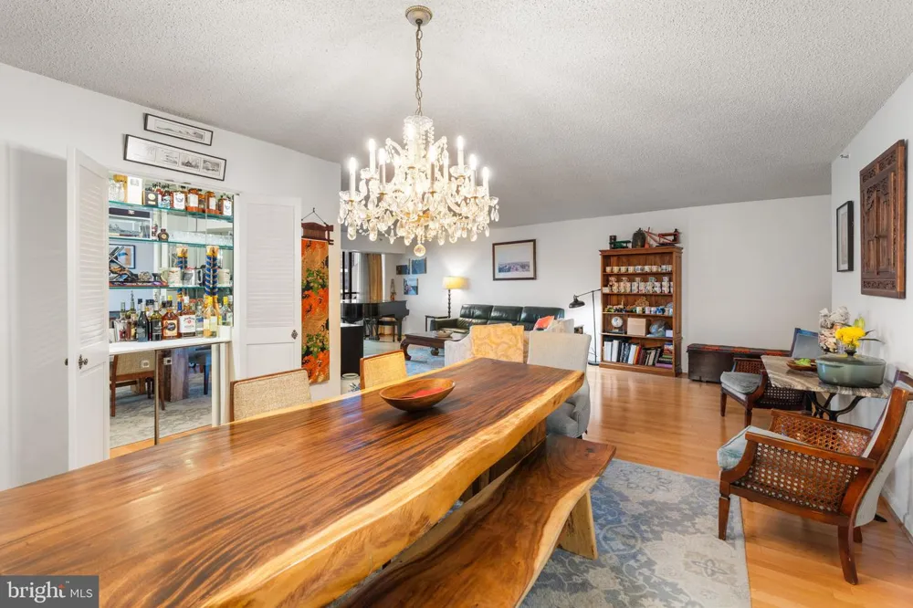 1300 CRYSTAL DRIVE #1206S Arlington, VA 22202