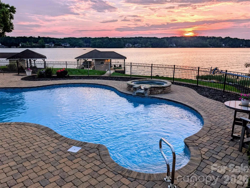 142 Forest Lake Court Mount Gilead, NC 27306