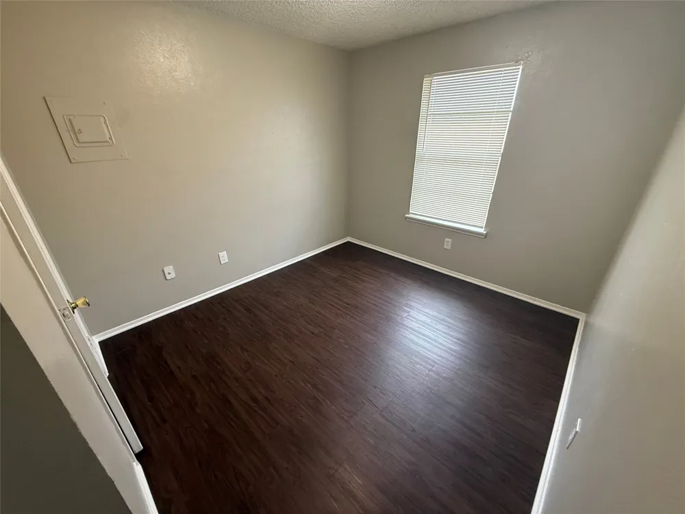 1704 Short Street #C Cleburne, TX 76033