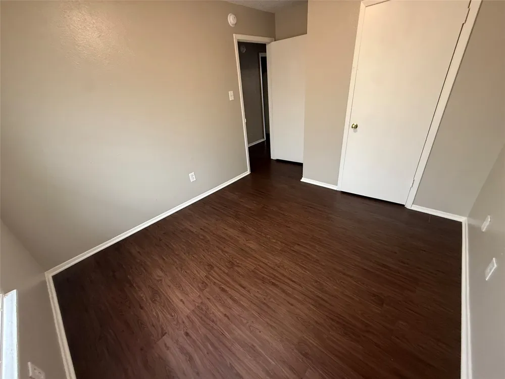 1704 Short Street #C Cleburne, TX 76033