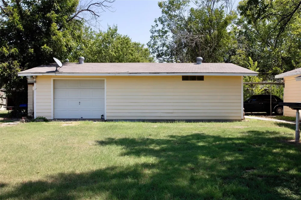 1115 Old Jacksboro Rd Graham, TX 76450