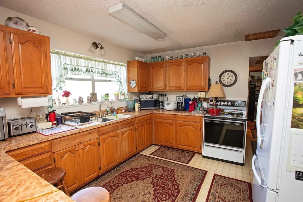 1115 Old Jacksboro Rd Graham, TX 76450