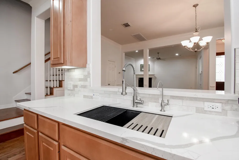 155 White Drive Bellaire, TX 77401