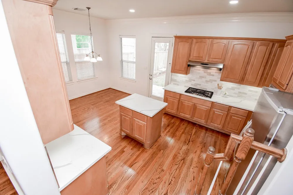 155 White Drive Bellaire, TX 77401