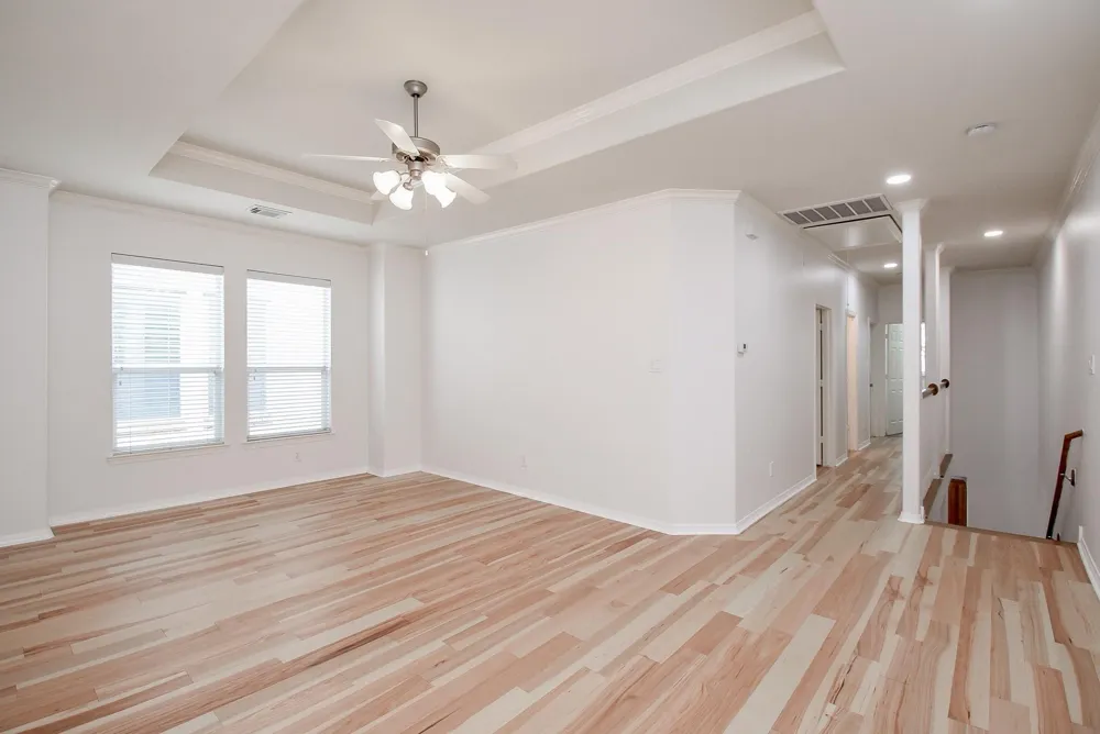 155 White Drive Bellaire, TX 77401