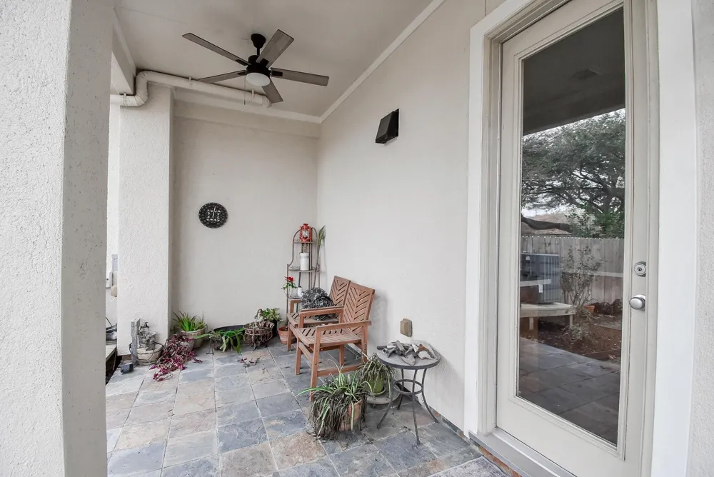 155 White Drive Bellaire, TX 77401