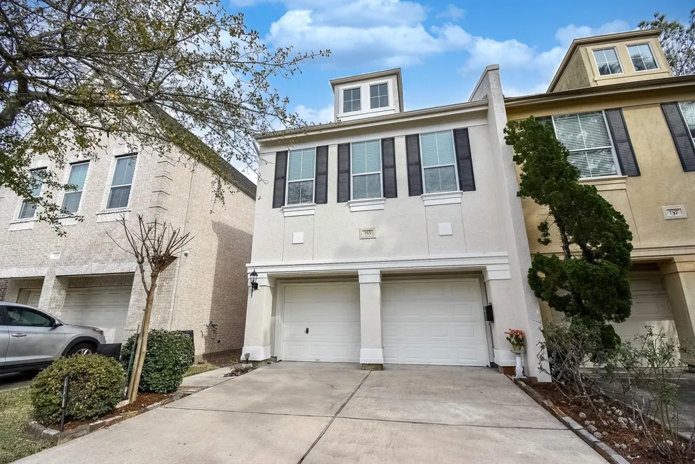 155 White Drive Bellaire, TX 77401