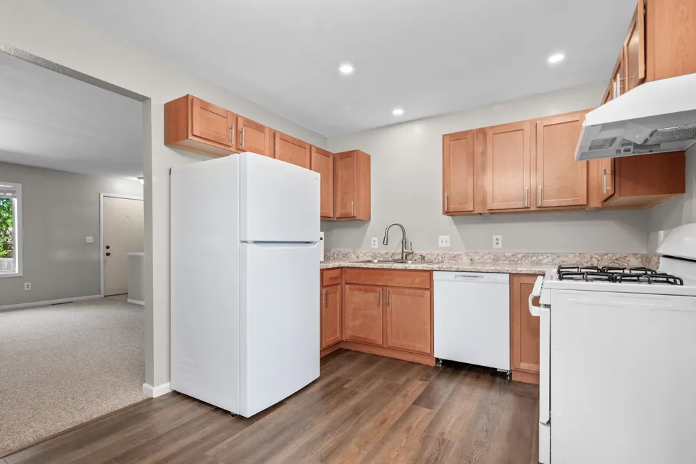 2975 Englewood Avenue SE Grand Rapids, MI 49508