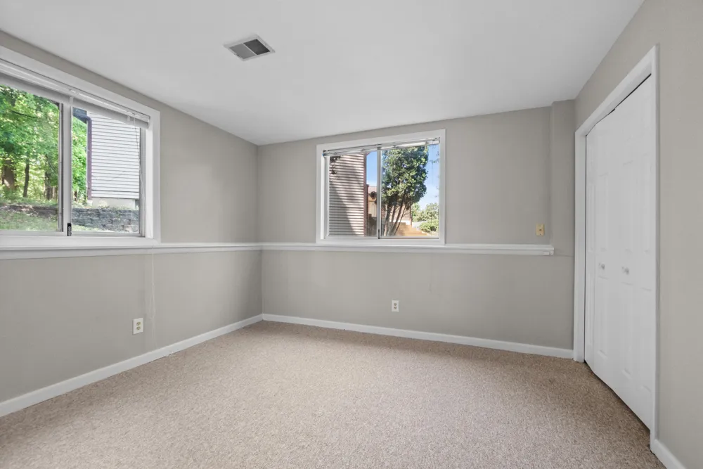 2975 Englewood Avenue SE Grand Rapids, MI 49508