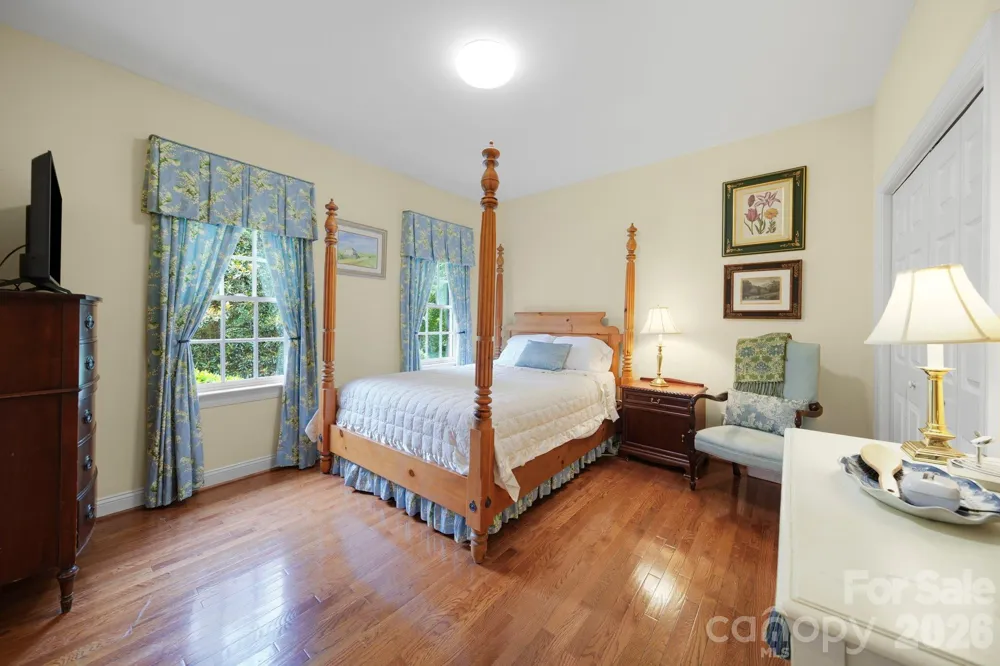 512 Stuart Ridge Cramerton, NC 28032