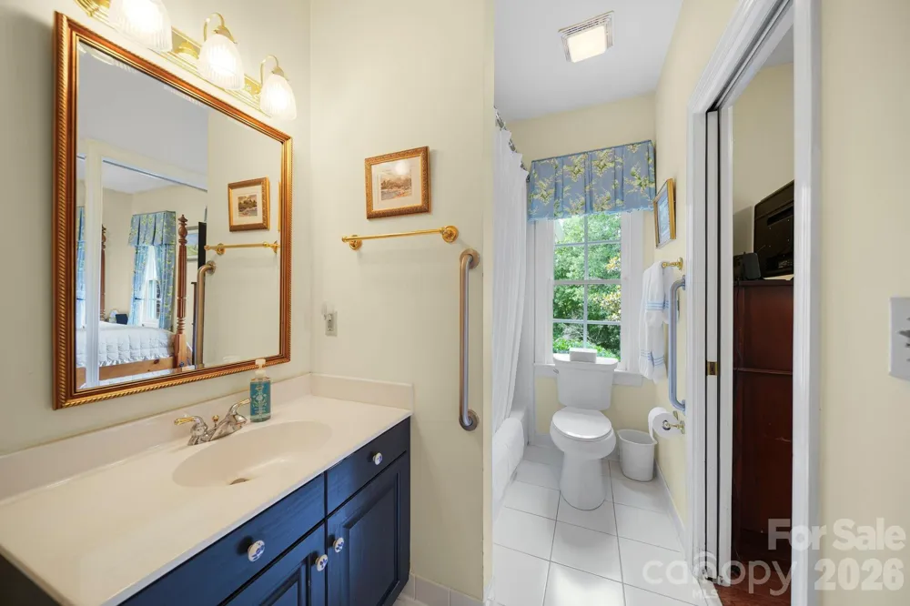 512 Stuart Ridge Cramerton, NC 28032