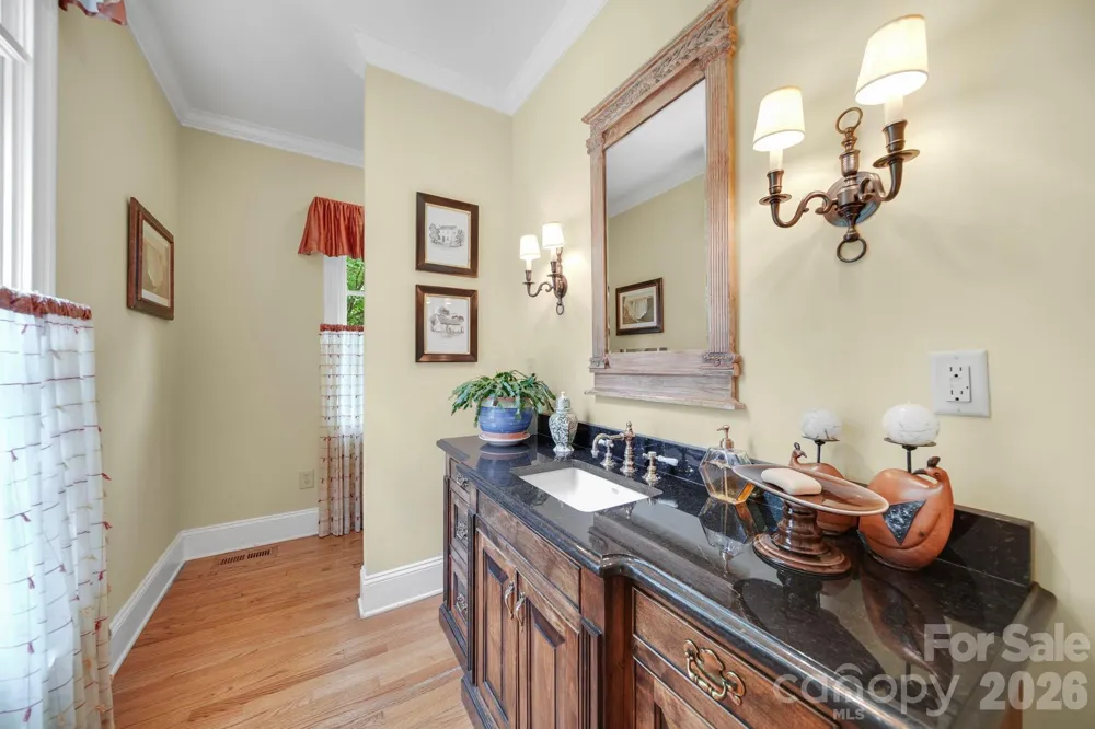 512 Stuart Ridge Cramerton, NC 28032
