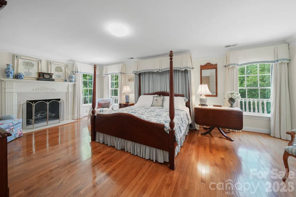 512 Stuart Ridge Cramerton, NC 28032