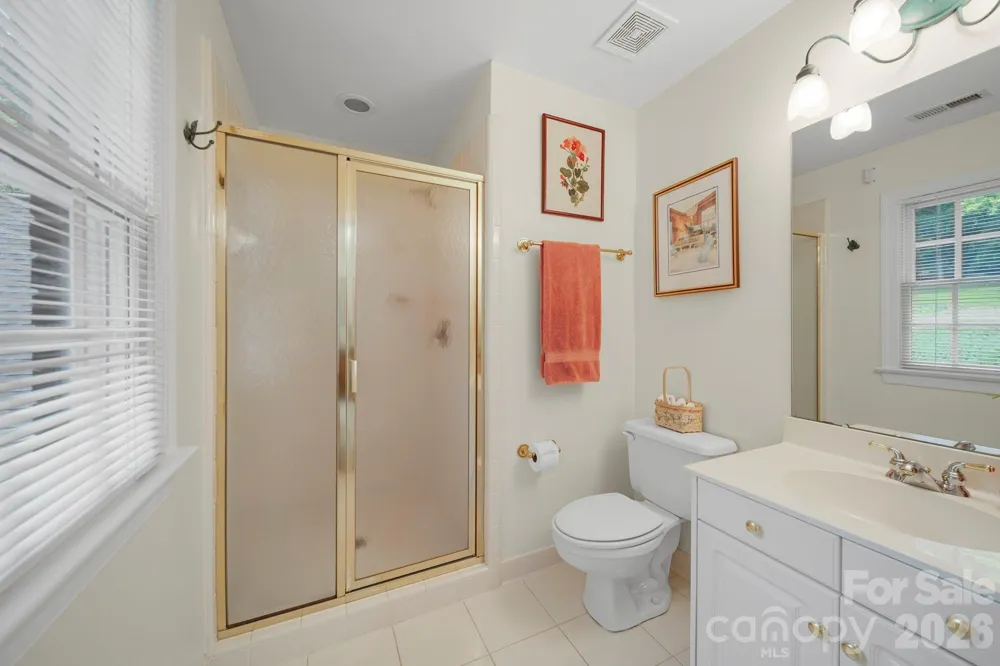 512 Stuart Ridge Cramerton, NC 28032