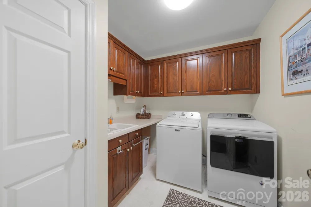 512 Stuart Ridge Cramerton, NC 28032