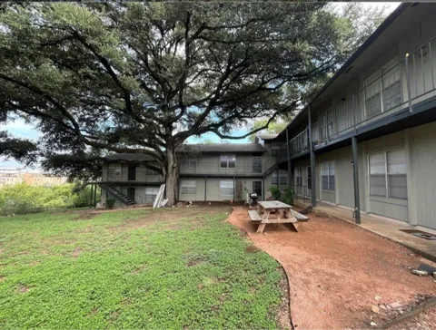 509 Cedar Drive #102