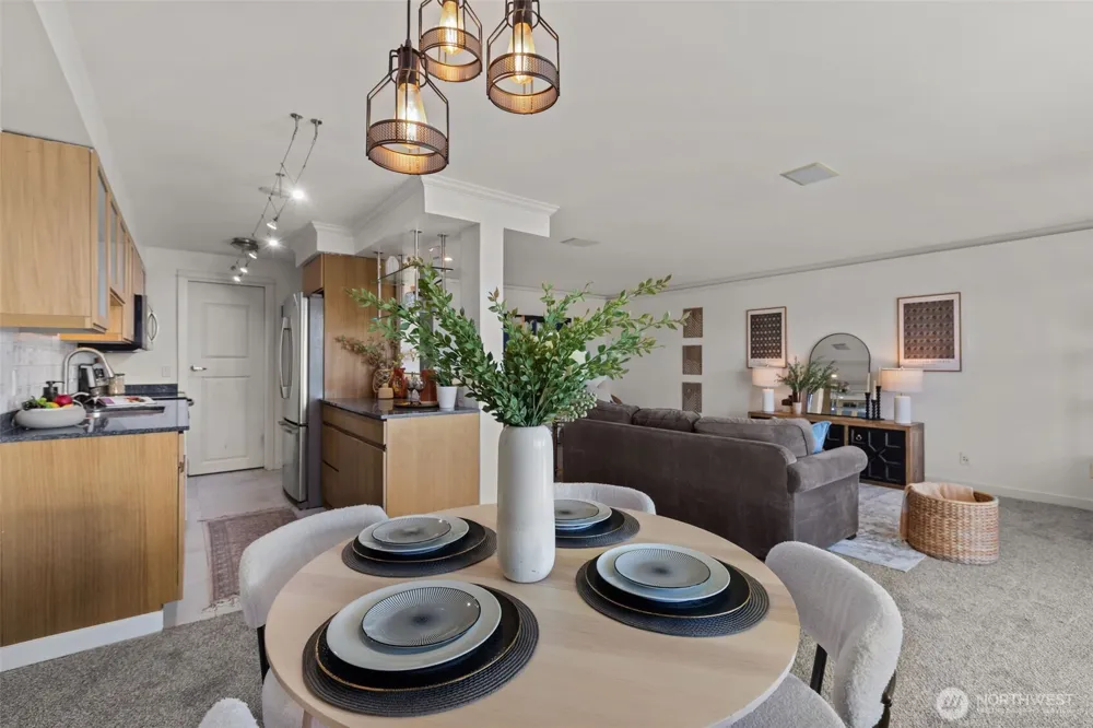 701 122nd Avenue NE #205 Bellevue, WA 98005