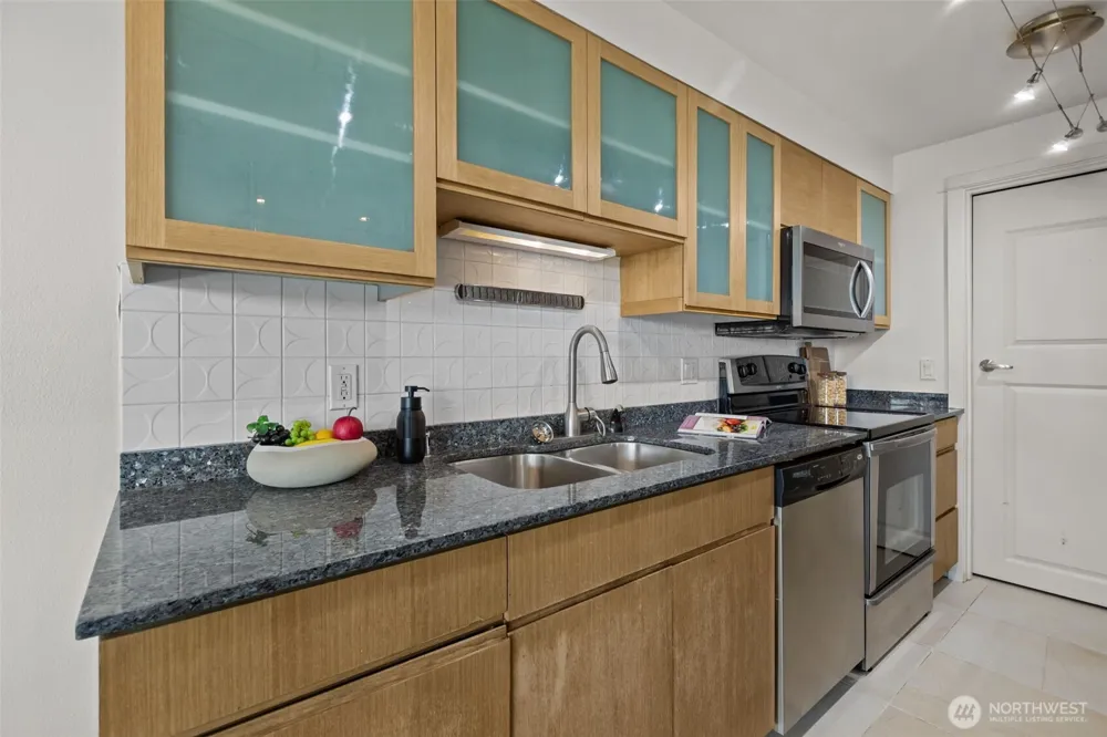 701 122nd Avenue NE #205 Bellevue, WA 98005