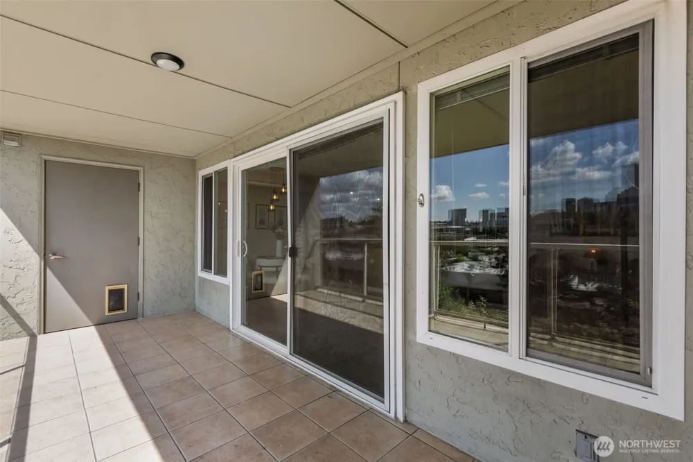 701 122nd Avenue NE #205 Bellevue, WA 98005