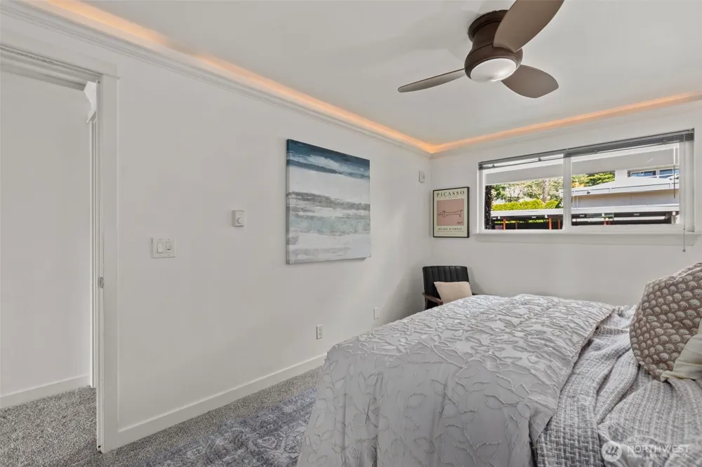 701 122nd Avenue NE #205 Bellevue, WA 98005