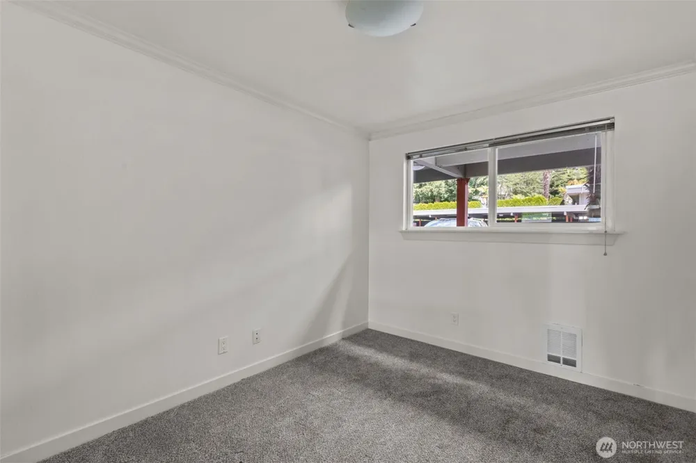 701 122nd Avenue NE #205 Bellevue, WA 98005
