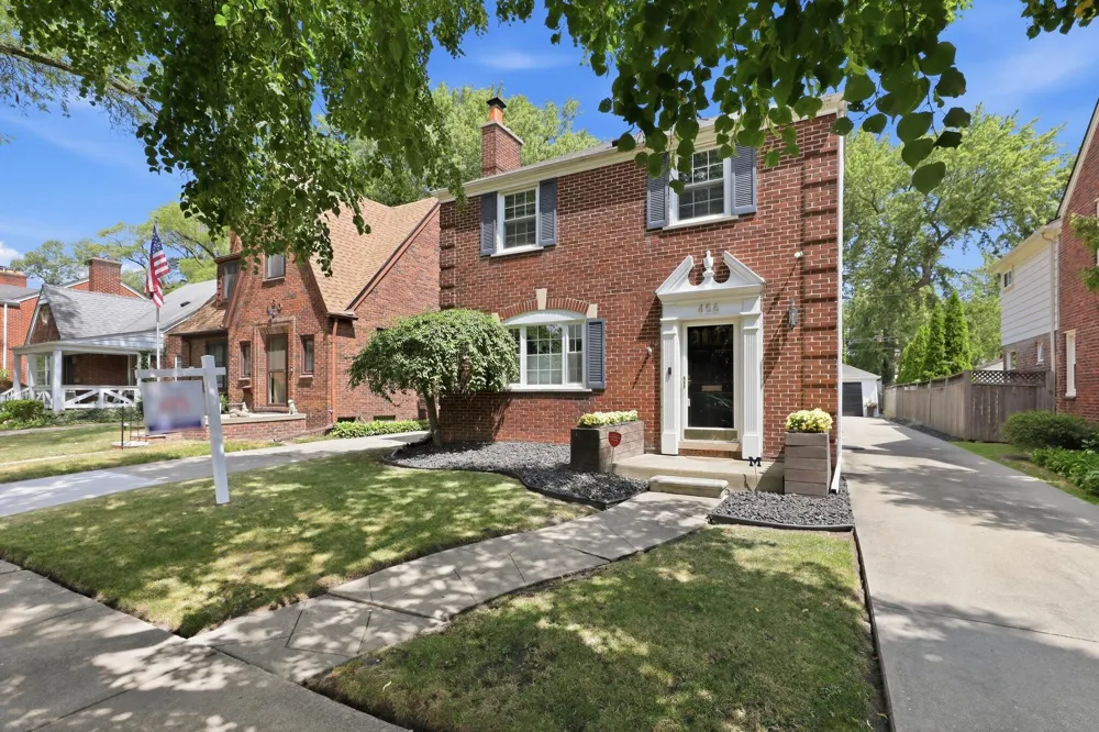 456 Manor Street Grosse Pointe Farms City, MI 48236