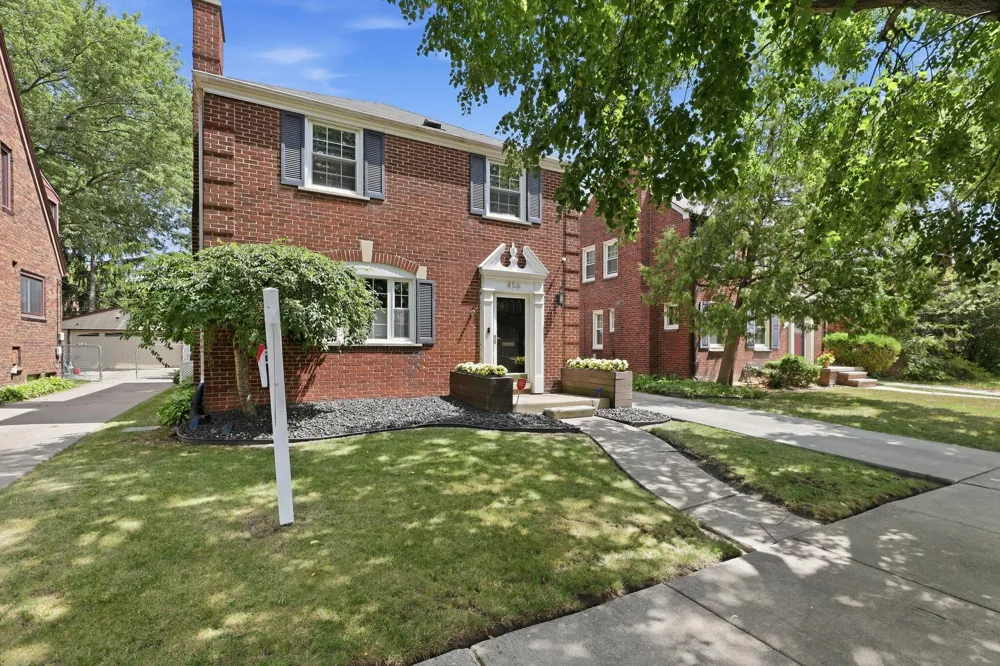 456 Manor Street Grosse Pointe Farms City, MI 48236