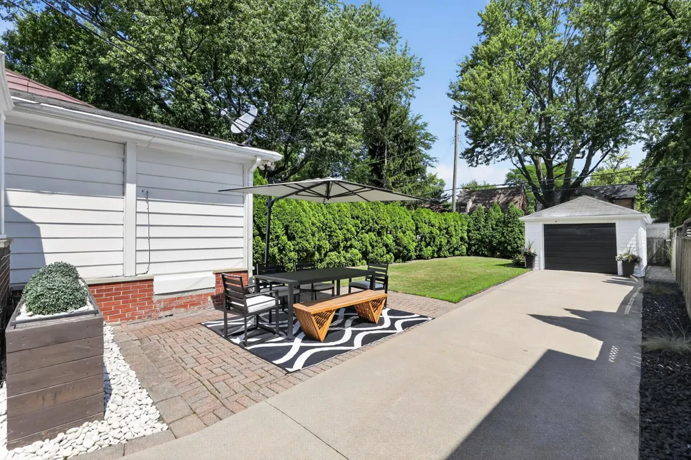 456 Manor Street Grosse Pointe Farms City, MI 48236