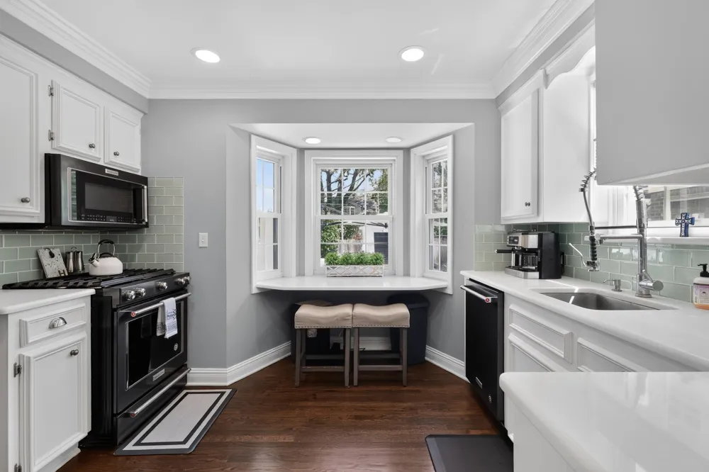 456 Manor Street Grosse Pointe Farms City, MI 48236