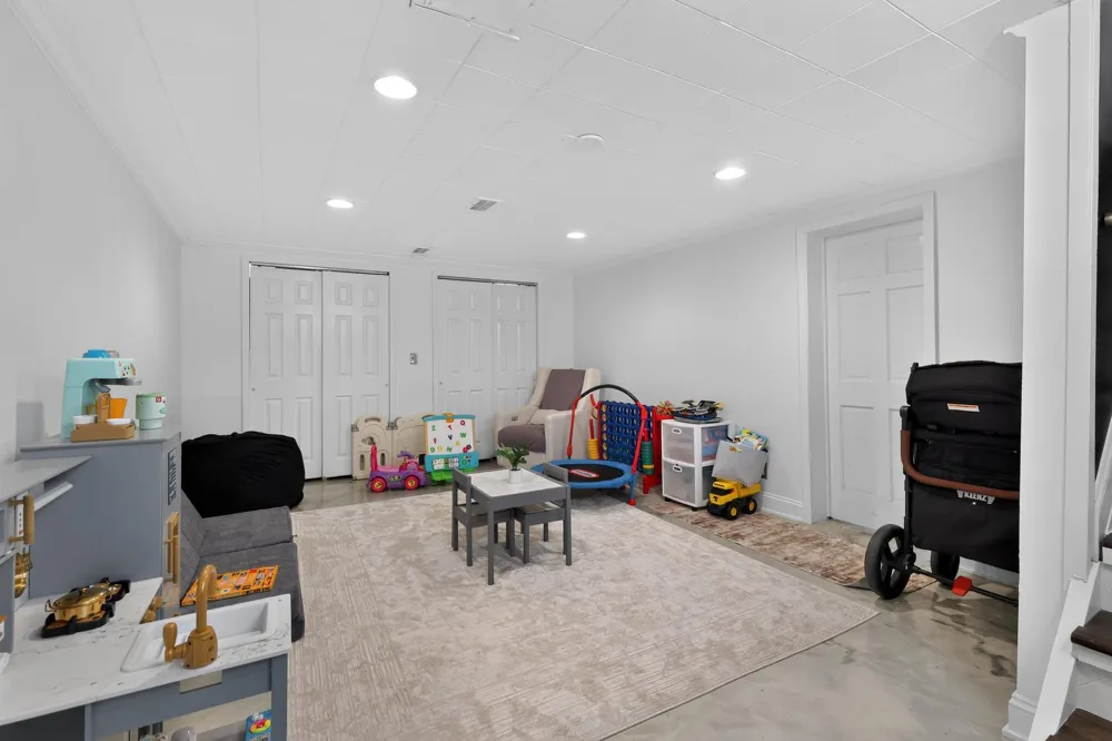 456 Manor Street Grosse Pointe Farms City, MI 48236