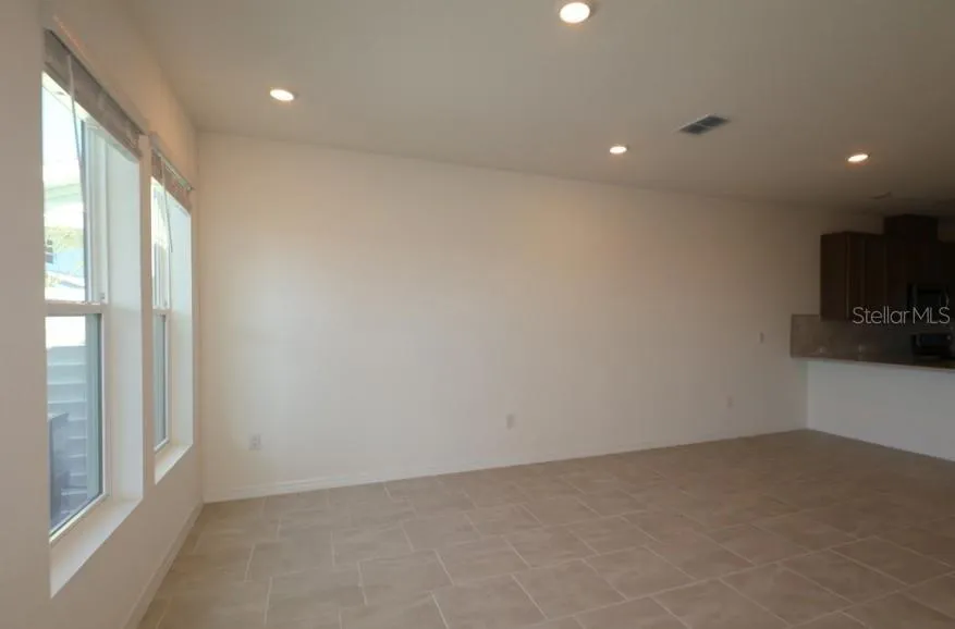 6353 JENSEN VIEW AVENUE Apollo Beach, FL 33572