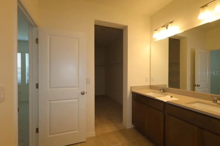 6353 JENSEN VIEW AVENUE Apollo Beach, FL 33572