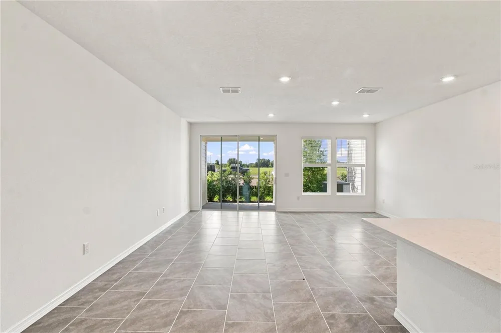 6355 JENSEN VIEW AVENUE Apollo Beach, FL 33572