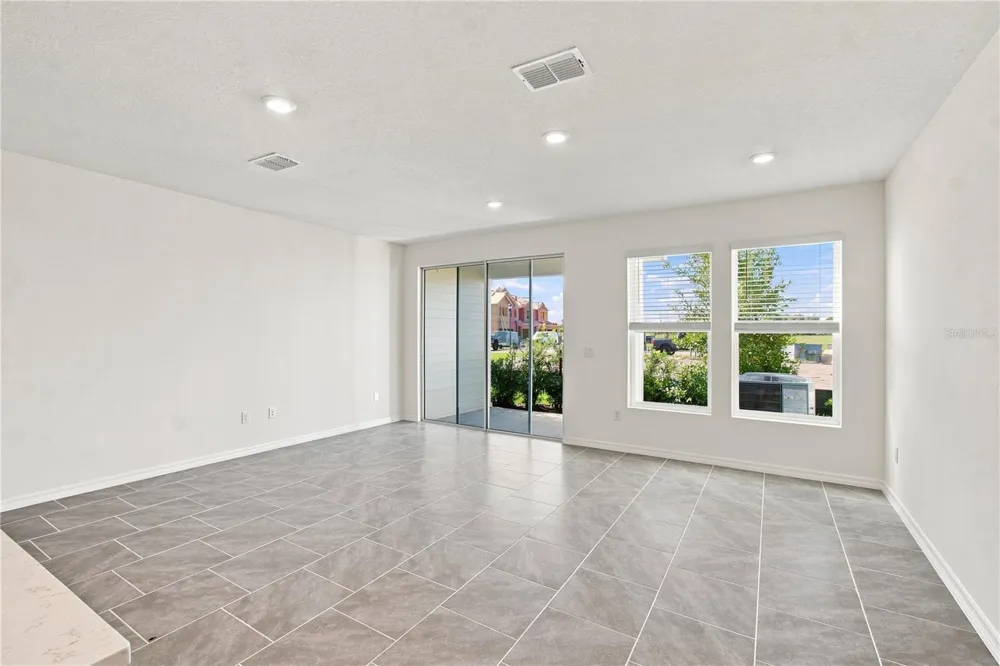 6355 JENSEN VIEW AVENUE Apollo Beach, FL 33572