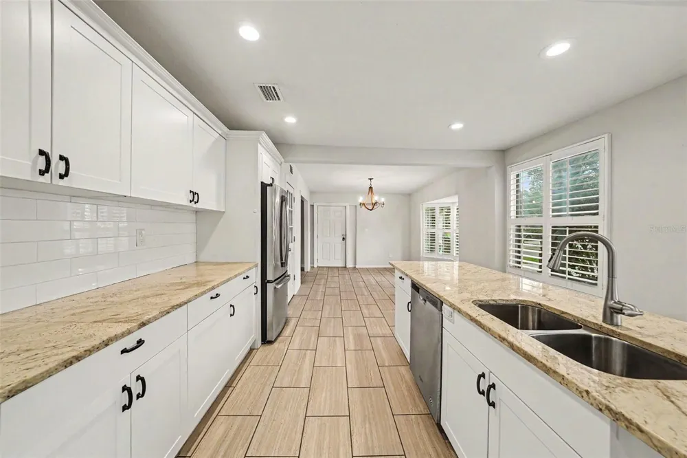 4809 HIGHLAND AVENUE Tampa, FL 33603