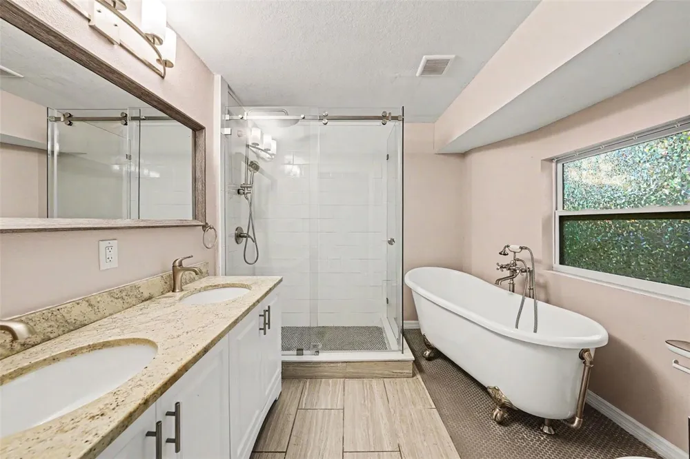 4809 HIGHLAND AVENUE Tampa, FL 33603