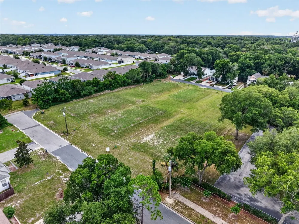 FEARON AVE & E 19TH AVE AVENUE #1-6 Mount Dora, FL 32757