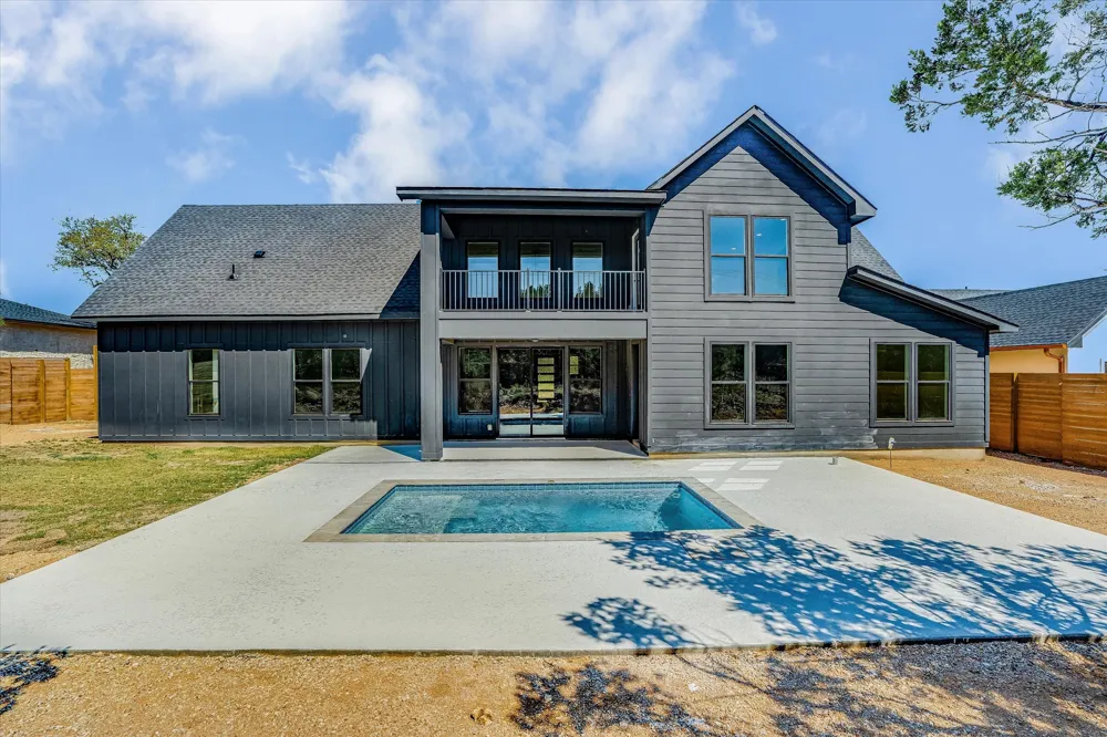 52 WAR BONNET Wimberley, TX 78676