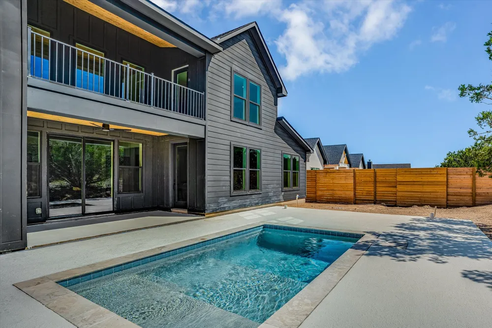 52 WAR BONNET Wimberley, TX 78676